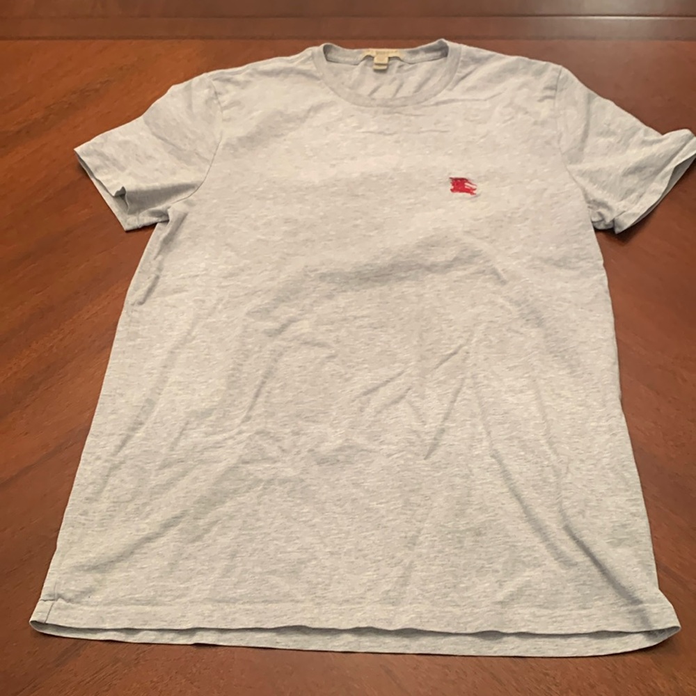 Authentic Gently worn Mens Burberry Brit t-shirt size M